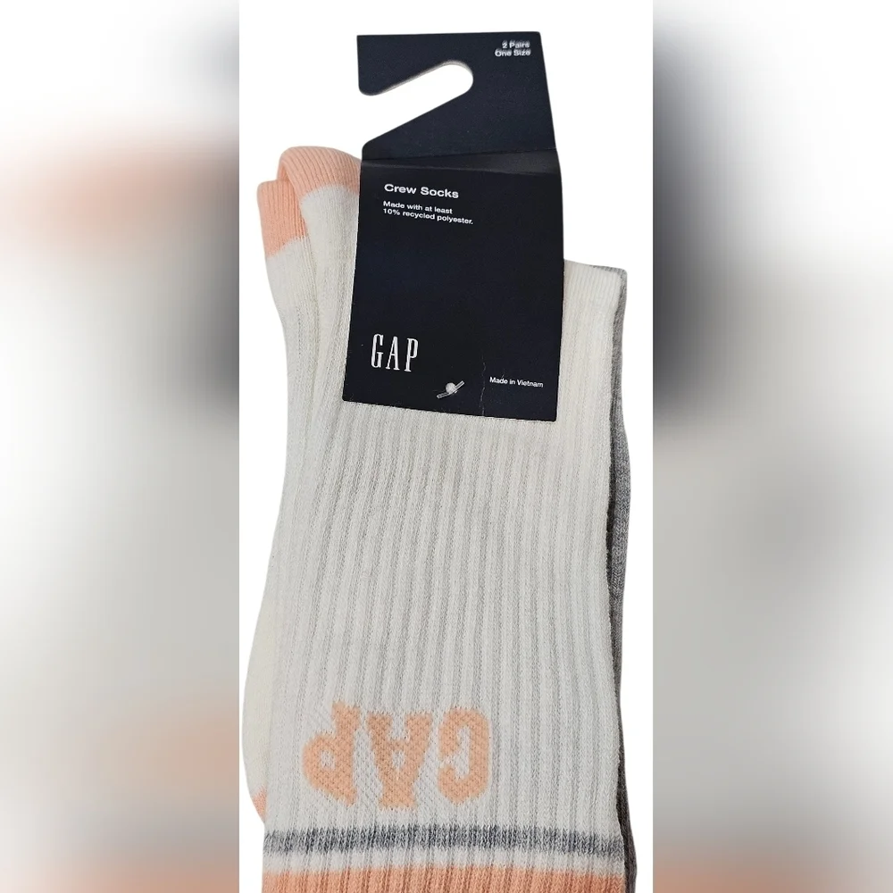 GAP Studio Crew Socks, Women's 2 Pack, Light Grey Heather, New